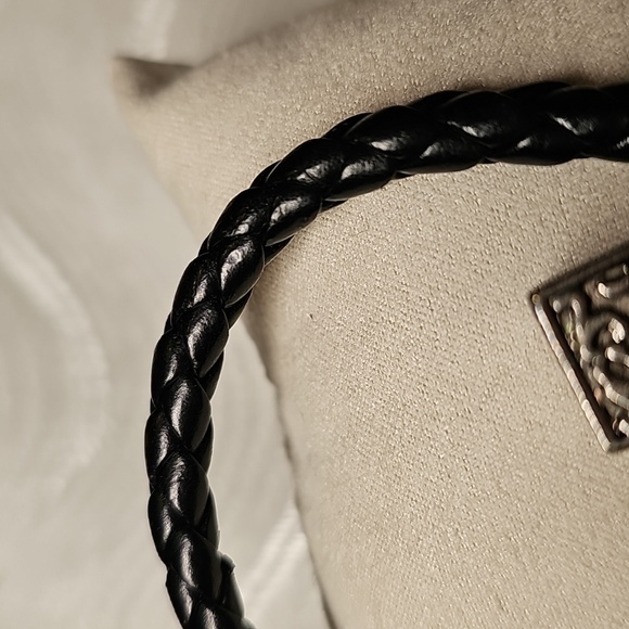 Braided Black Leather Bracelet With Heart Clasp Box Charms - Picture 3 of 6